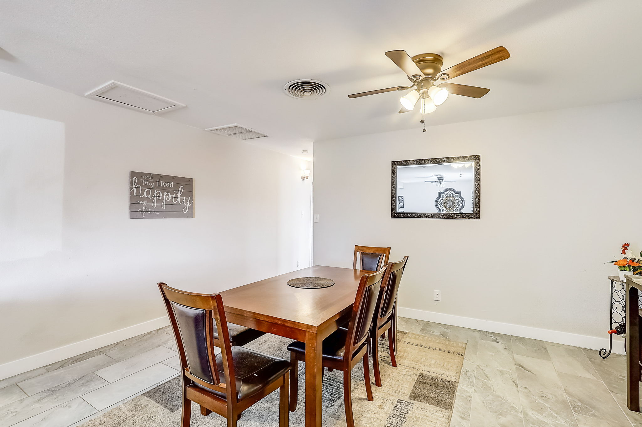 Hickory St-010