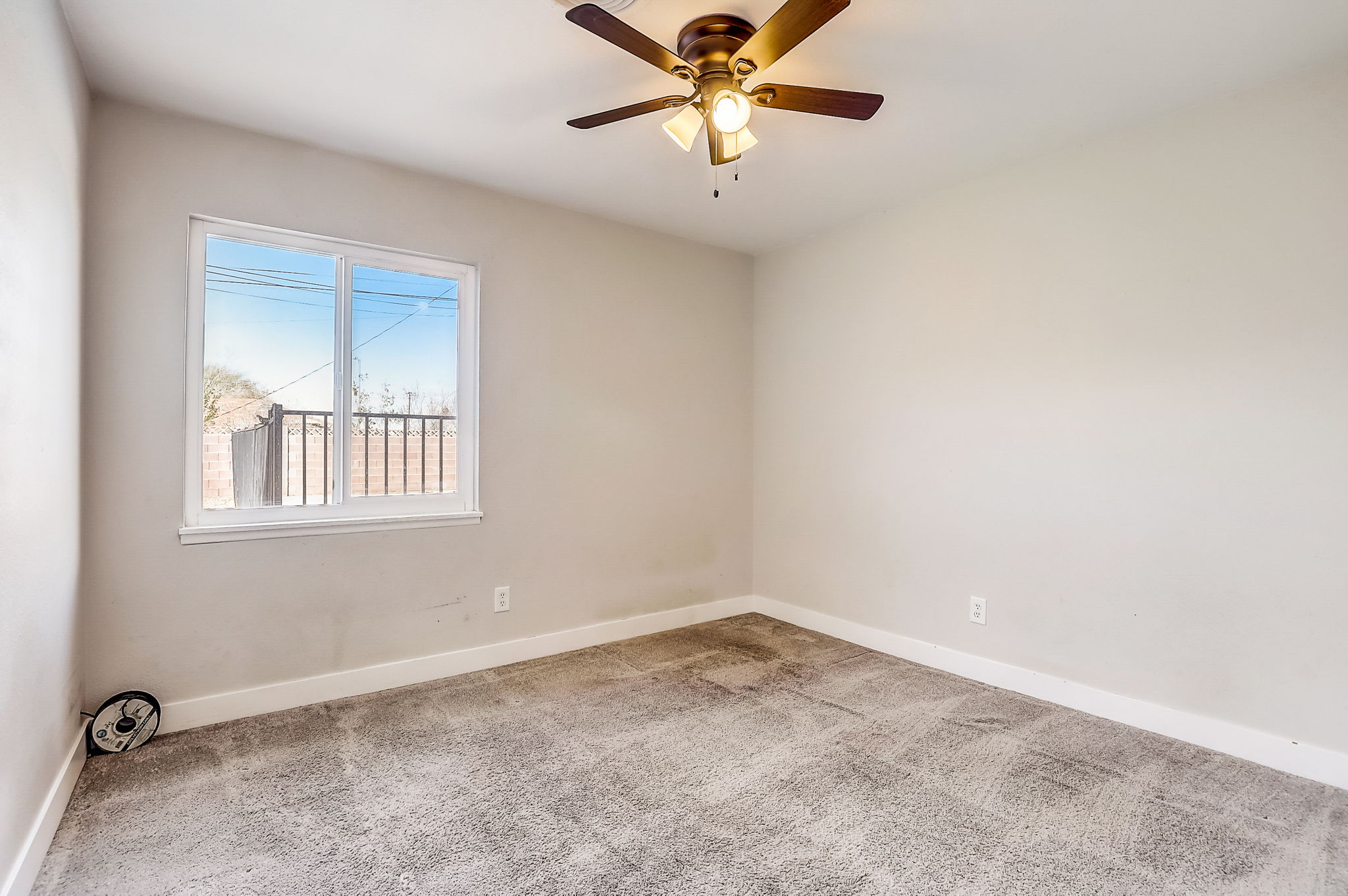 Hickory St-023