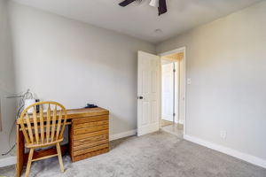 Hickory St-026