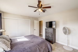 Hickory St-022