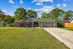 Welcome to 116 Honeysuckle Rd