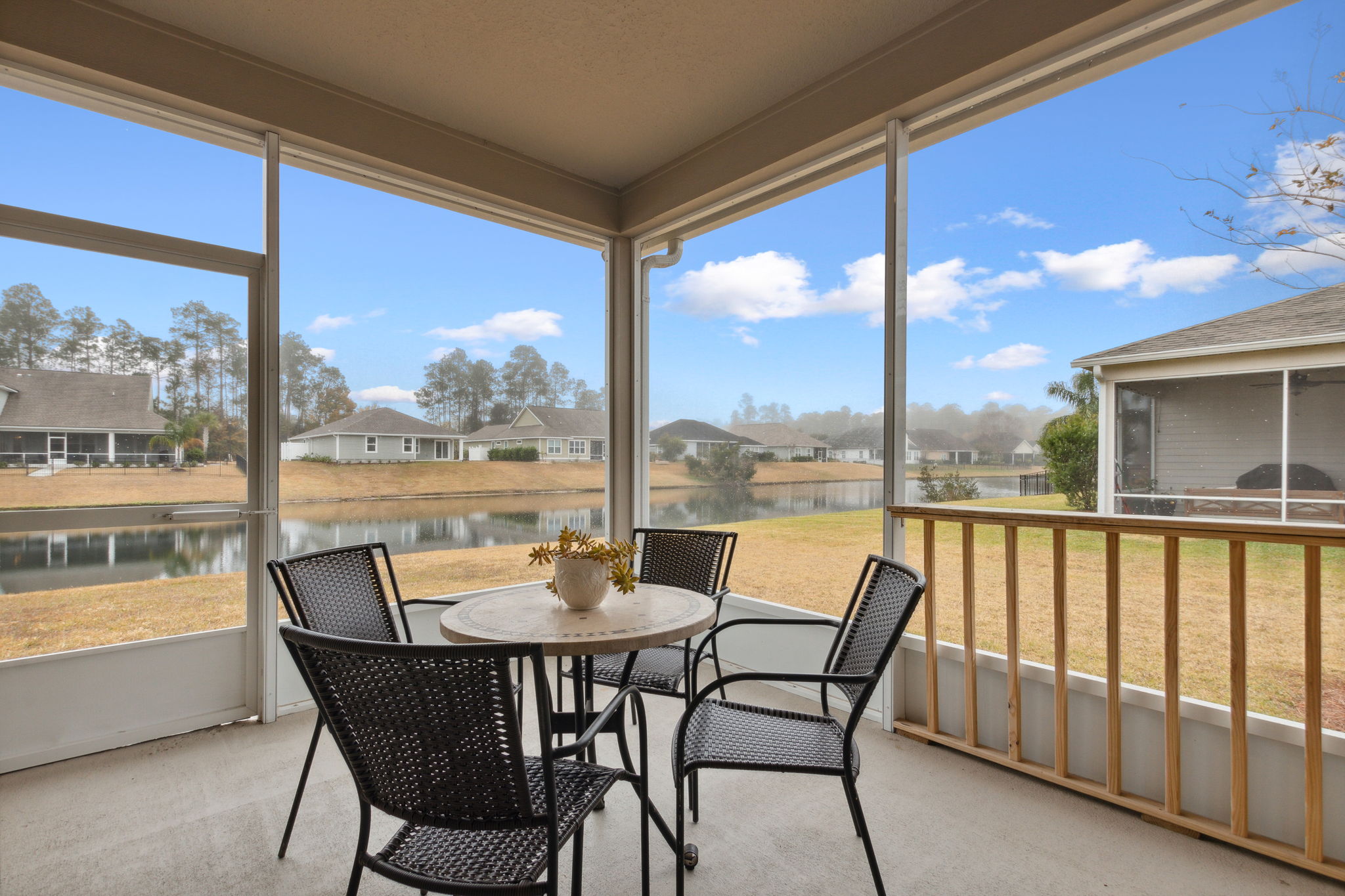 Screened-in Porch