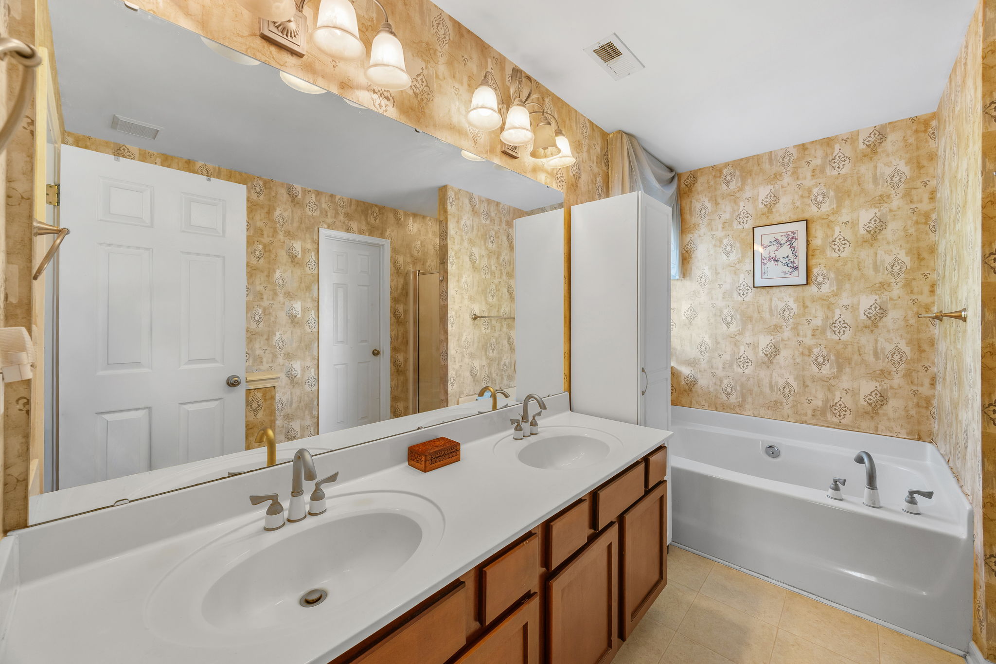  Photo 37