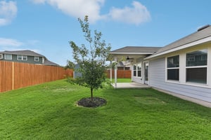 Saranac Dr-2305-033.jpg