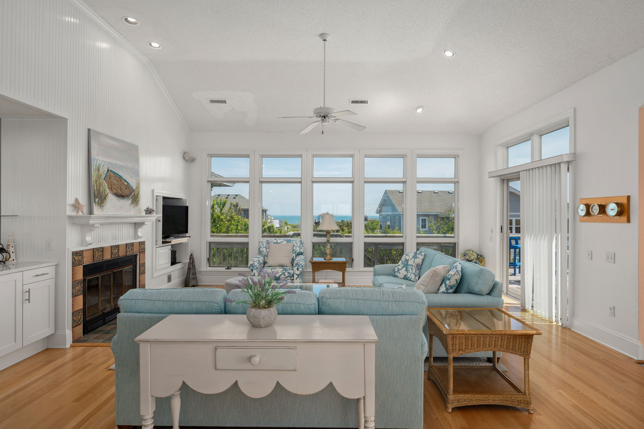 116-Snipe-Ct-TL-Living-V3