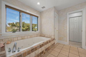 116-Snipe-Ct-TL-BR5-Private-Bath-V4