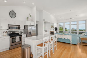 116-Snipe-Ct-TL-Kitchen-V3