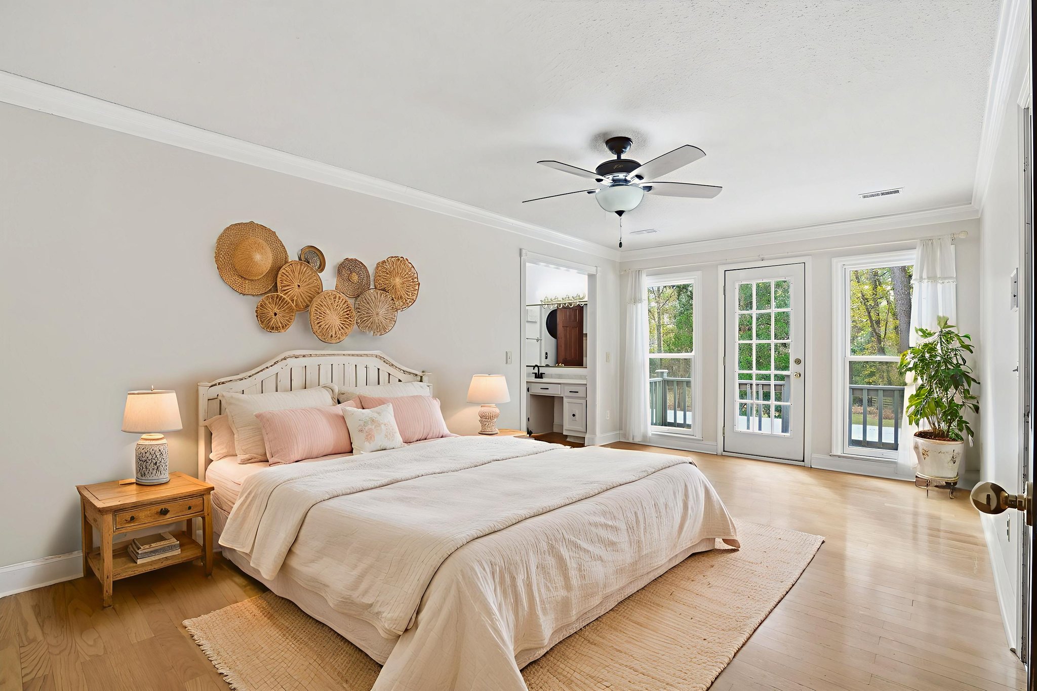 029_DSC00904 virtually staged.jpeg