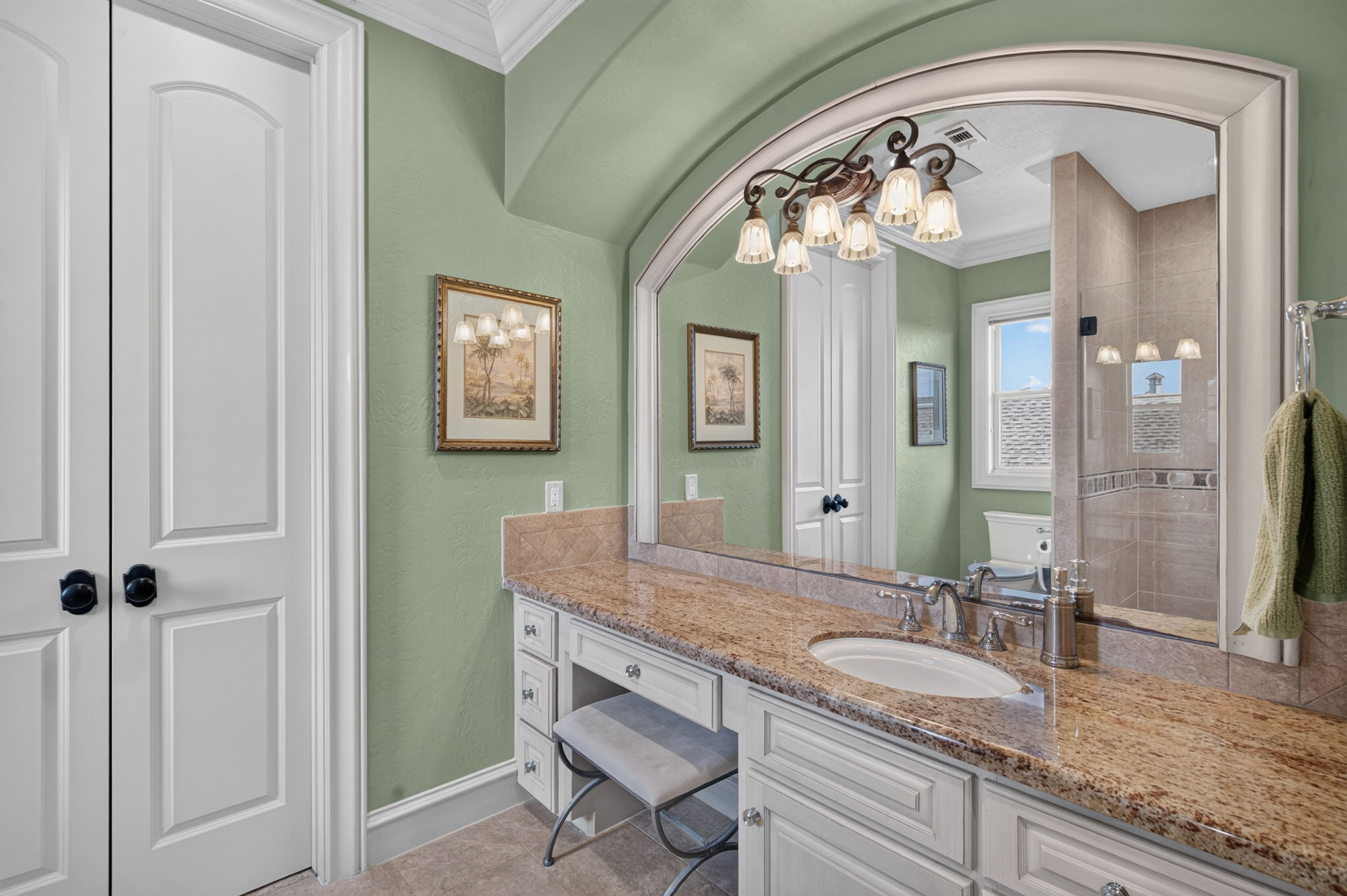  Photo 68