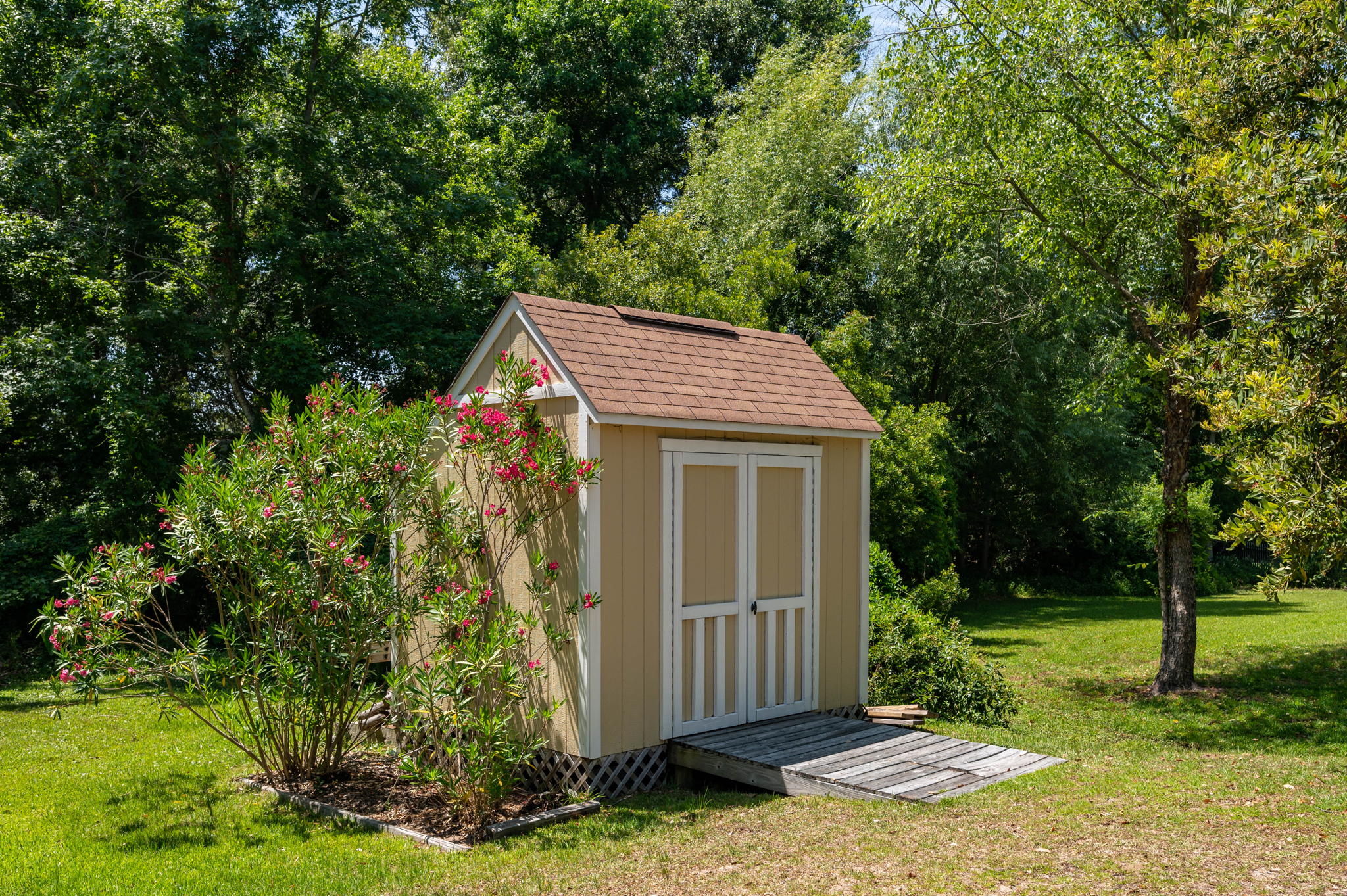 116 Waters Edge | Storage Shed