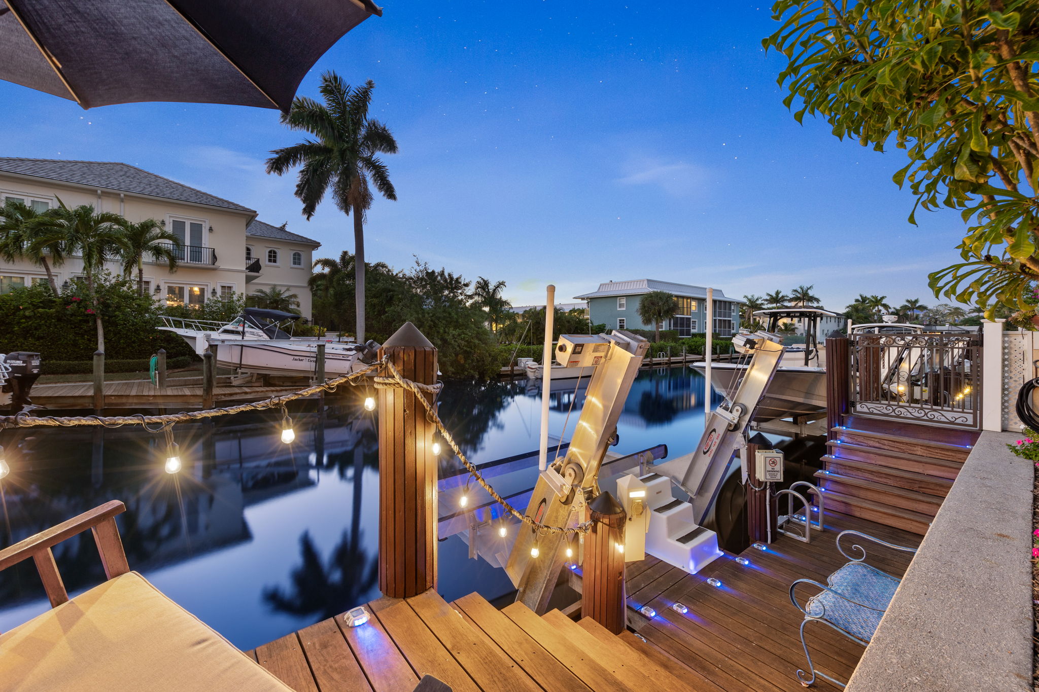 Twilight Back Exterior (2)