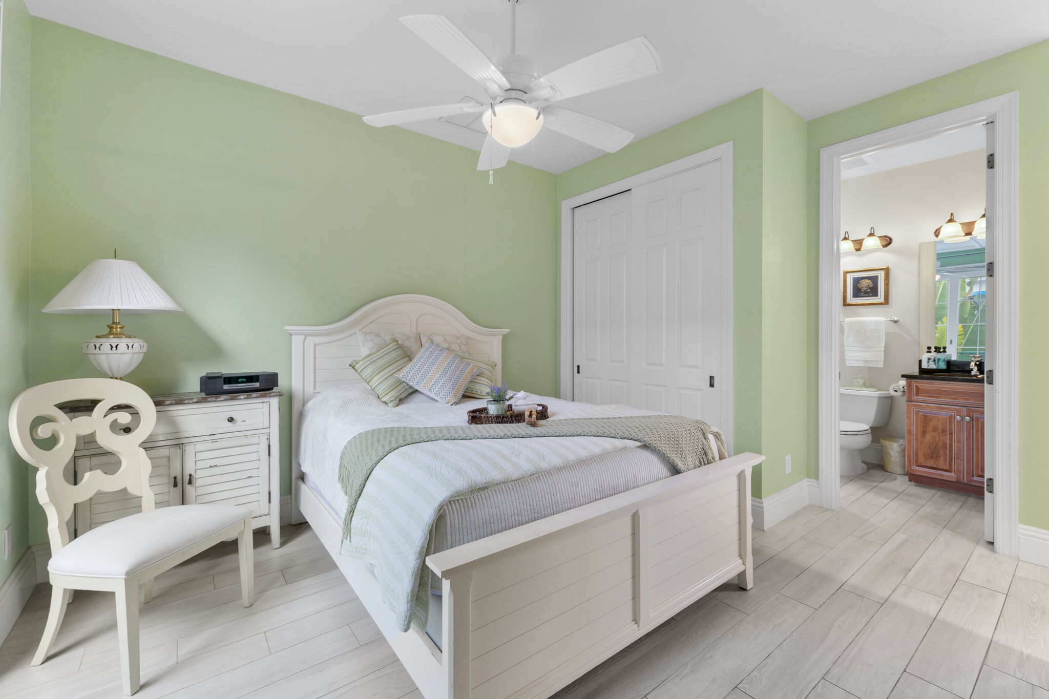 Mother-in-Law Suit (1)