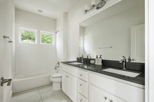  Photo 31