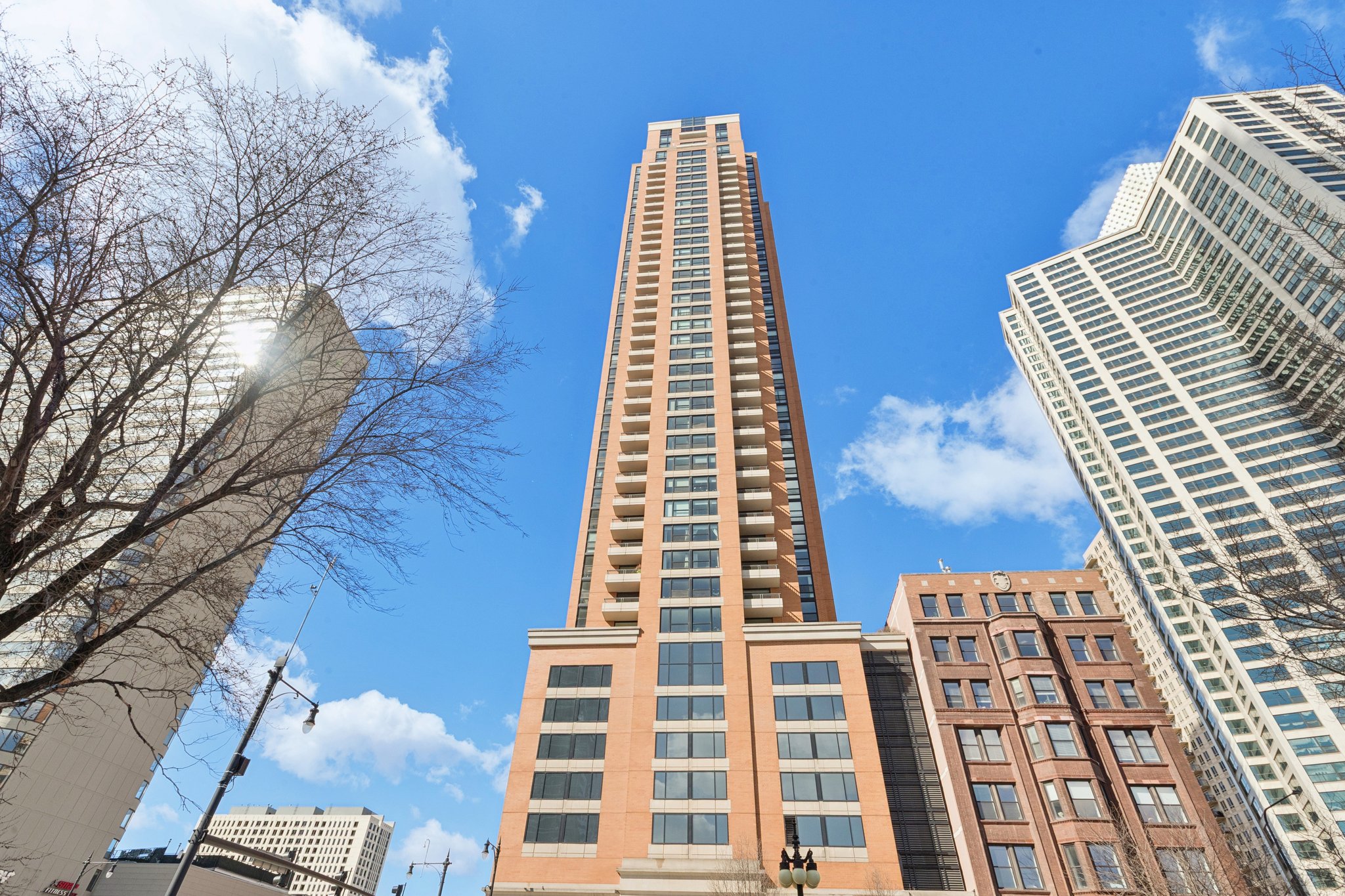 S Michigan Ave 1504-S1803-002.jpg