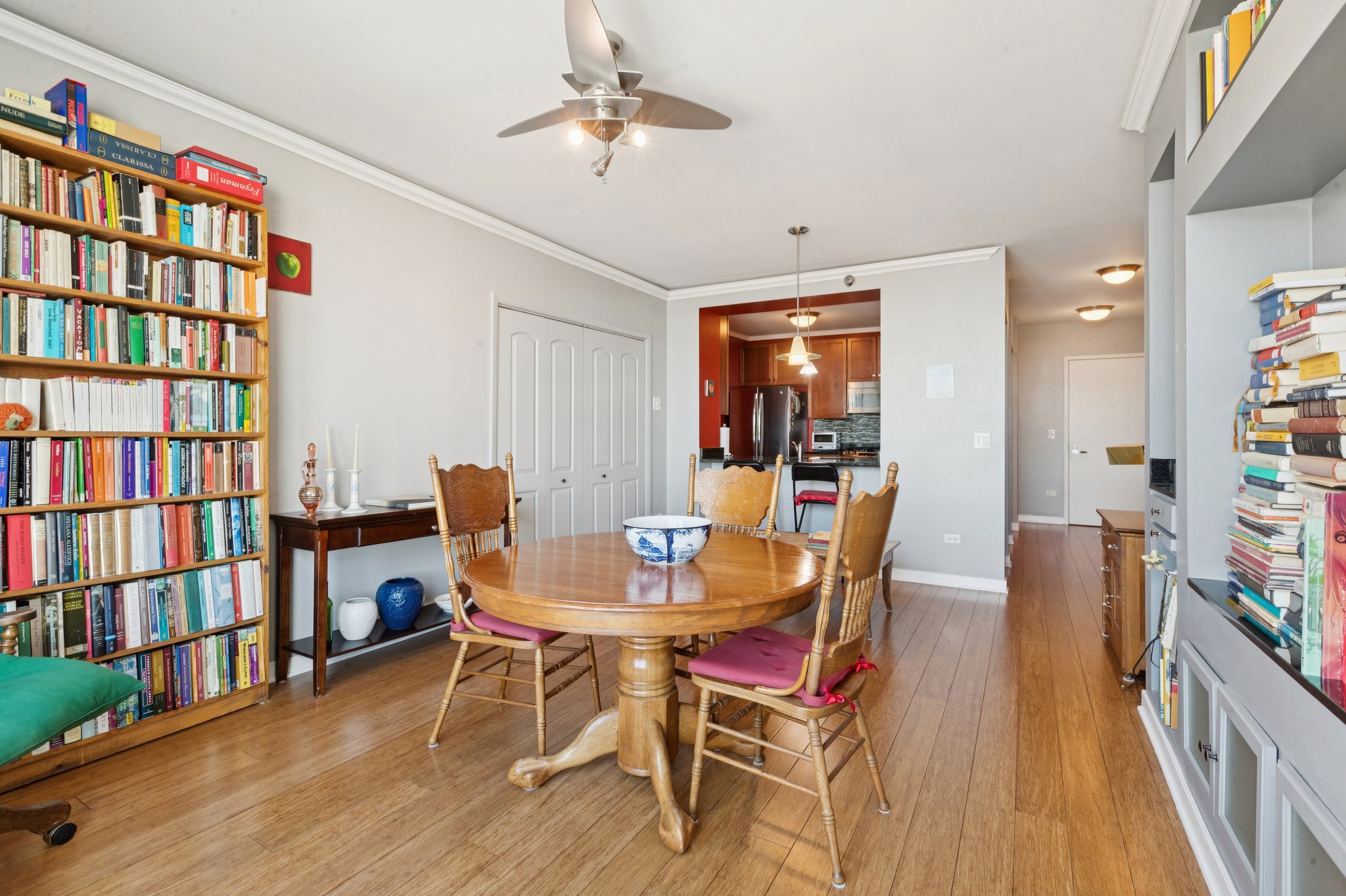 S Michigan Ave 1504-S1803-008.jpg