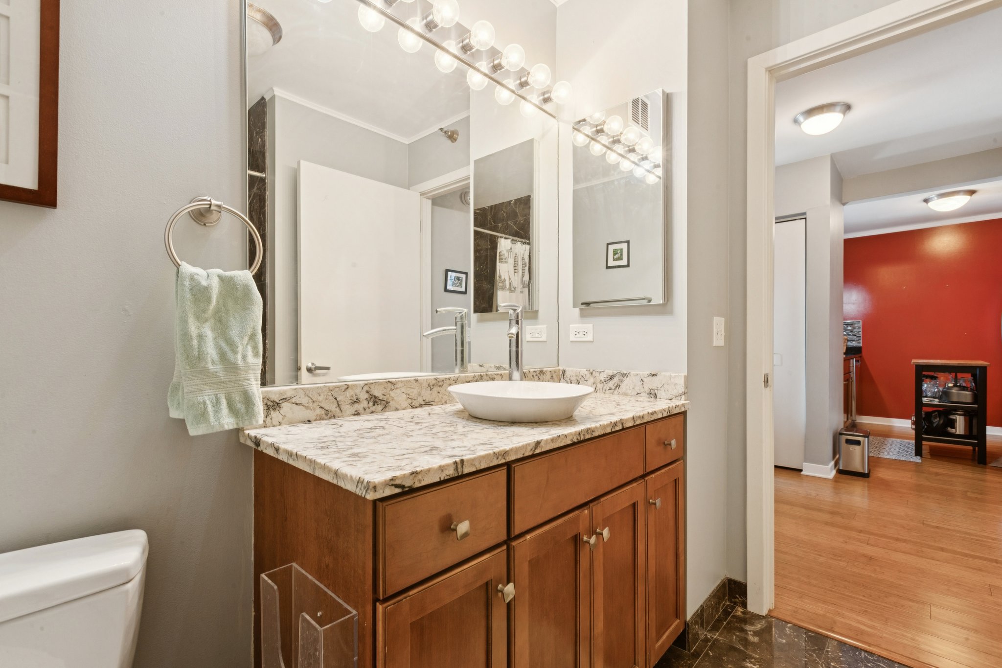 S Michigan Ave 1504-S1803-019.jpg