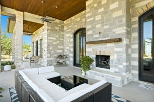 Covered Back Patio/Fireplace