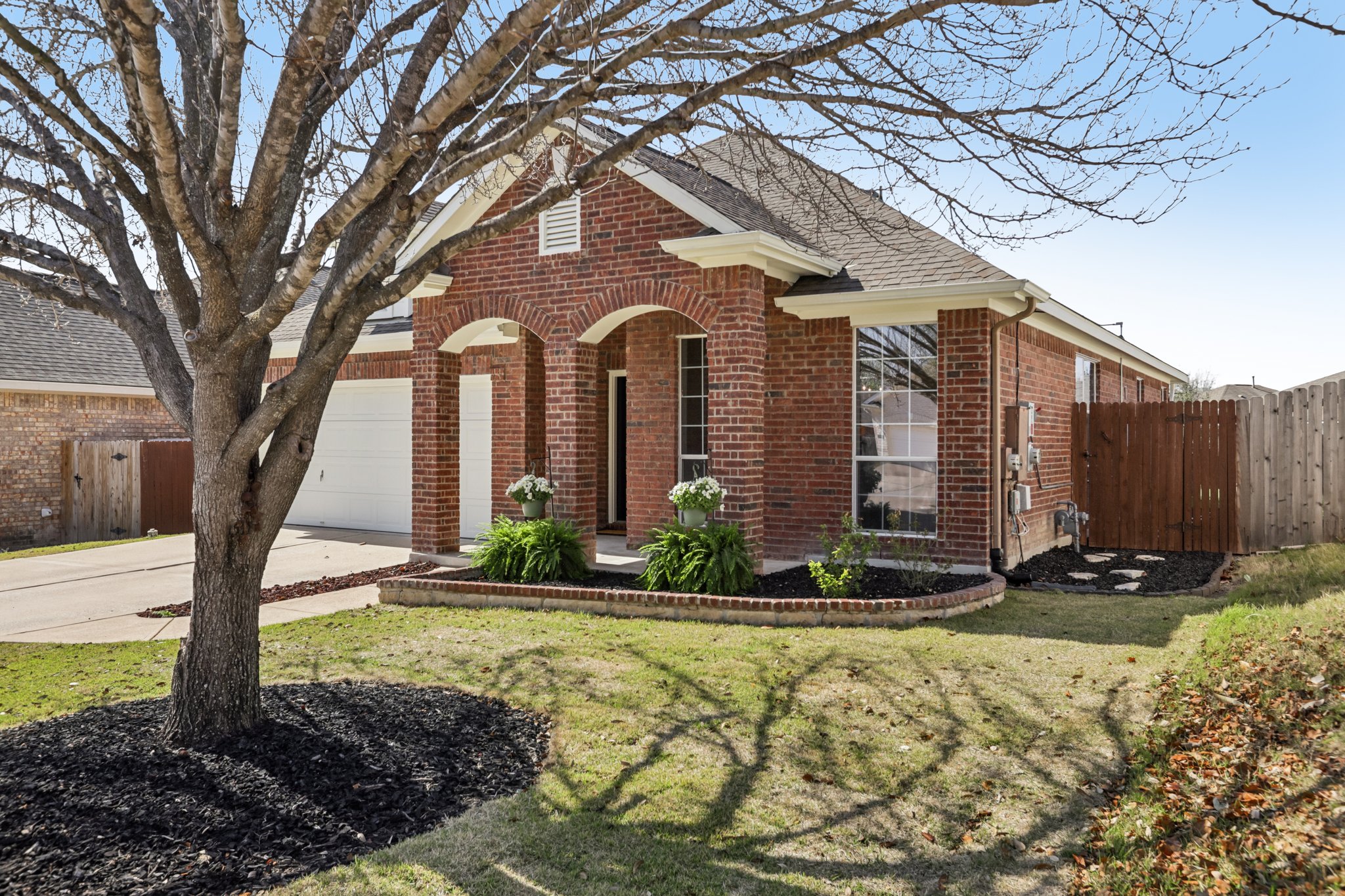 Larch Valley Dr-S2702-005.jpg