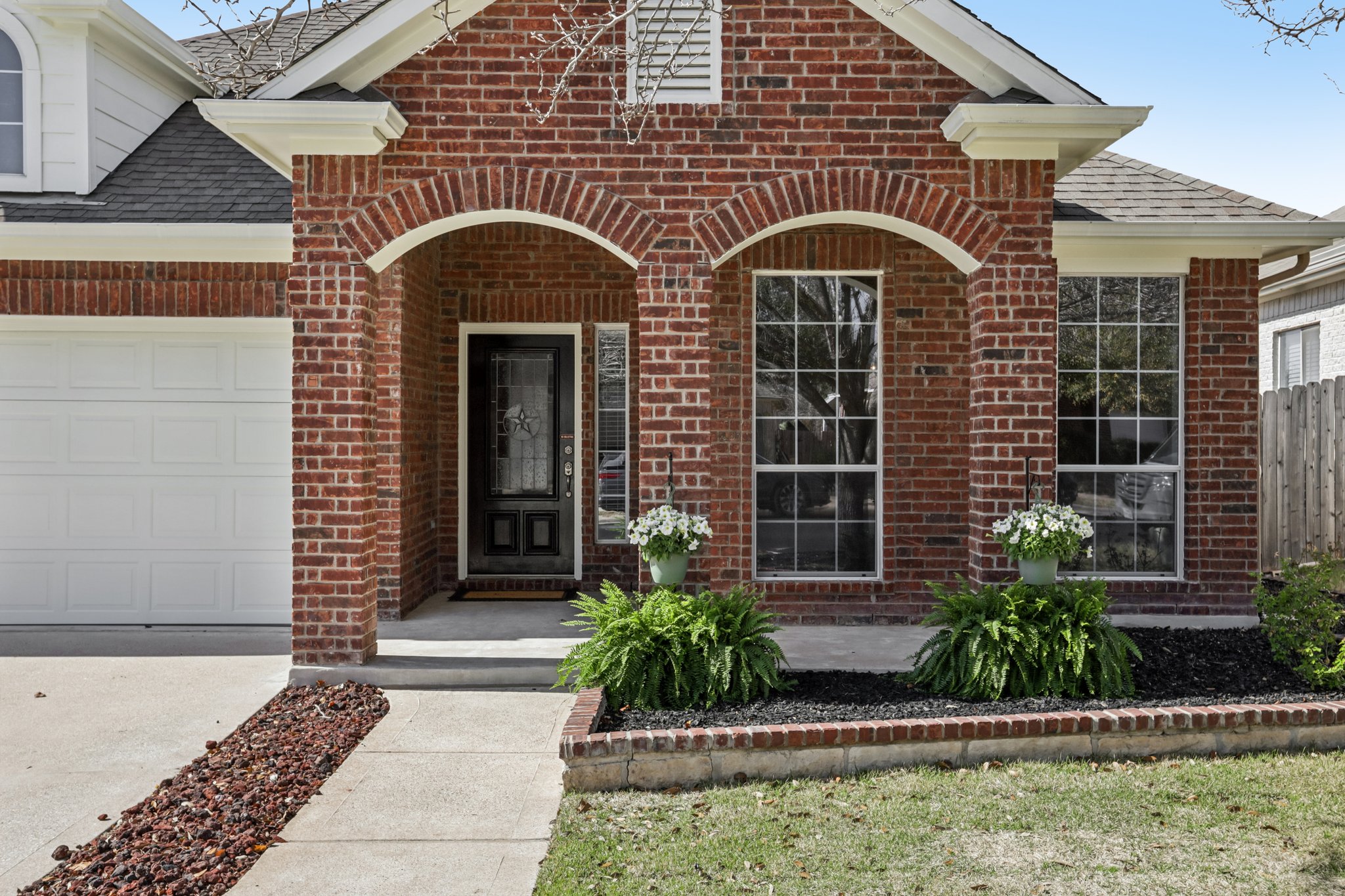 Larch Valley Dr-S2702-007.jpg