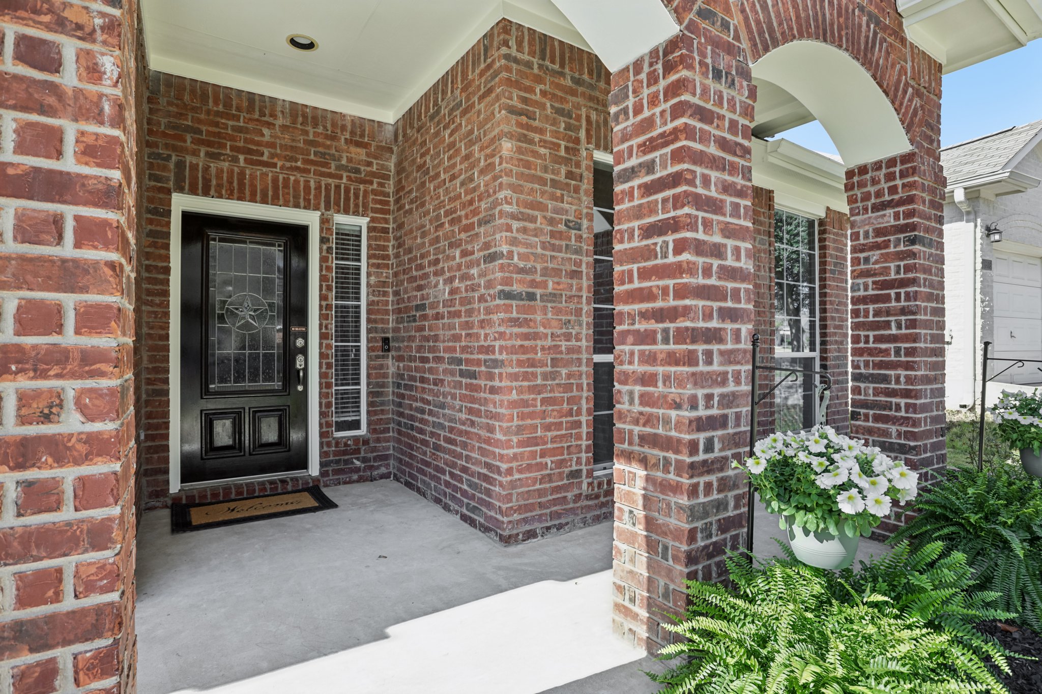 Larch Valley Dr-S2702-008.jpg