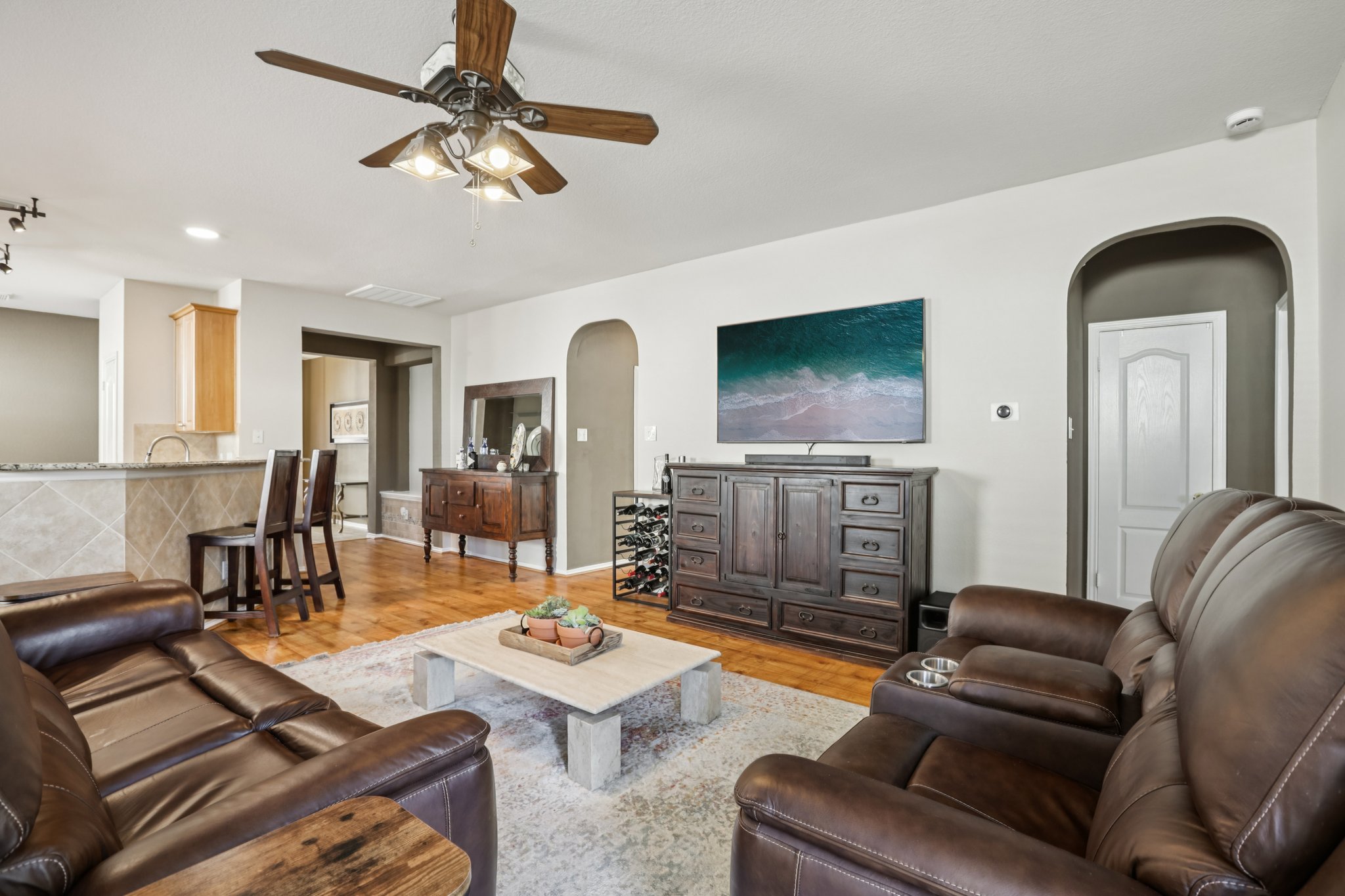 Larch Valley Dr-S2702-012.jpg