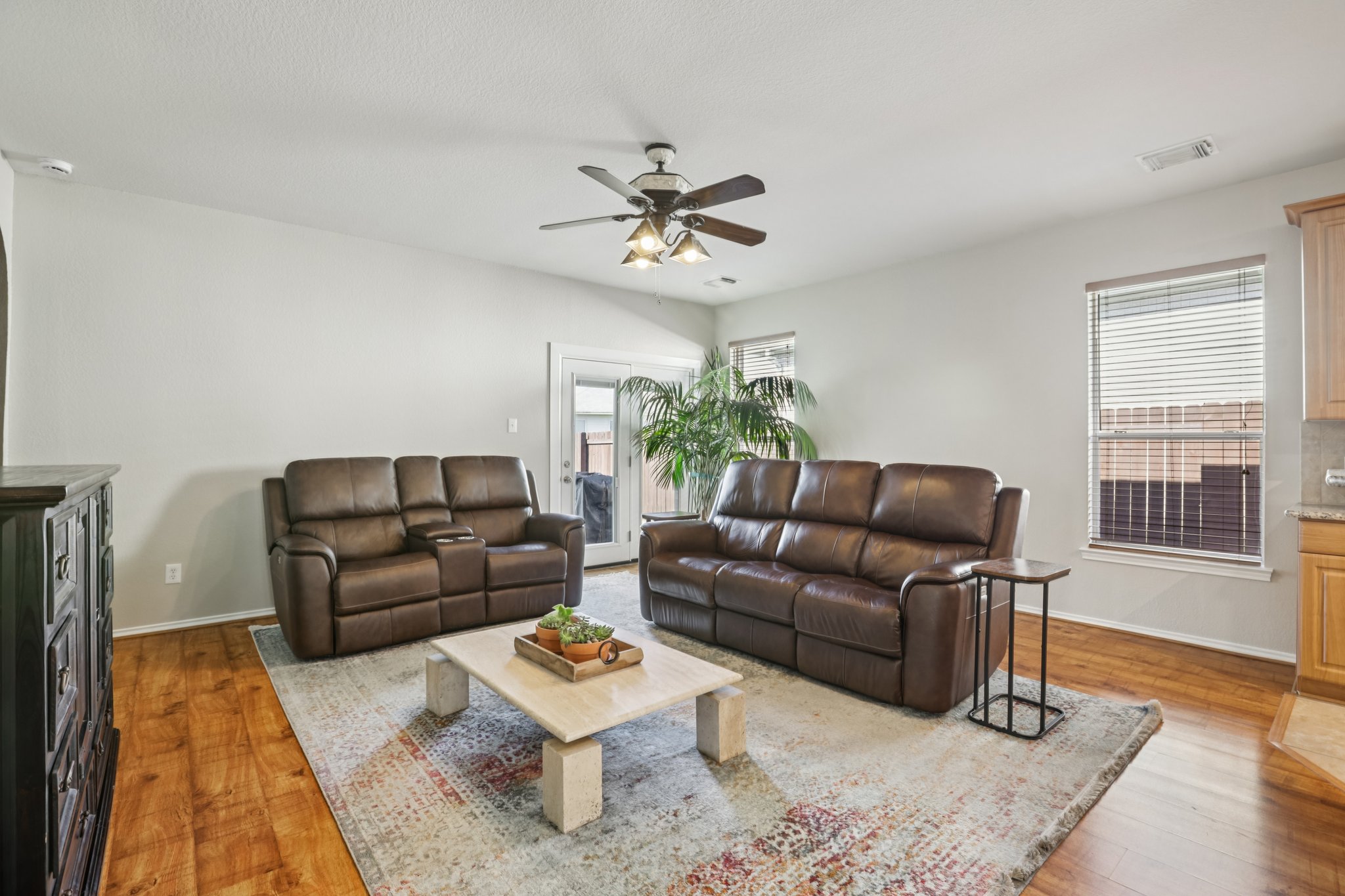 Larch Valley Dr-S2702-013.jpg