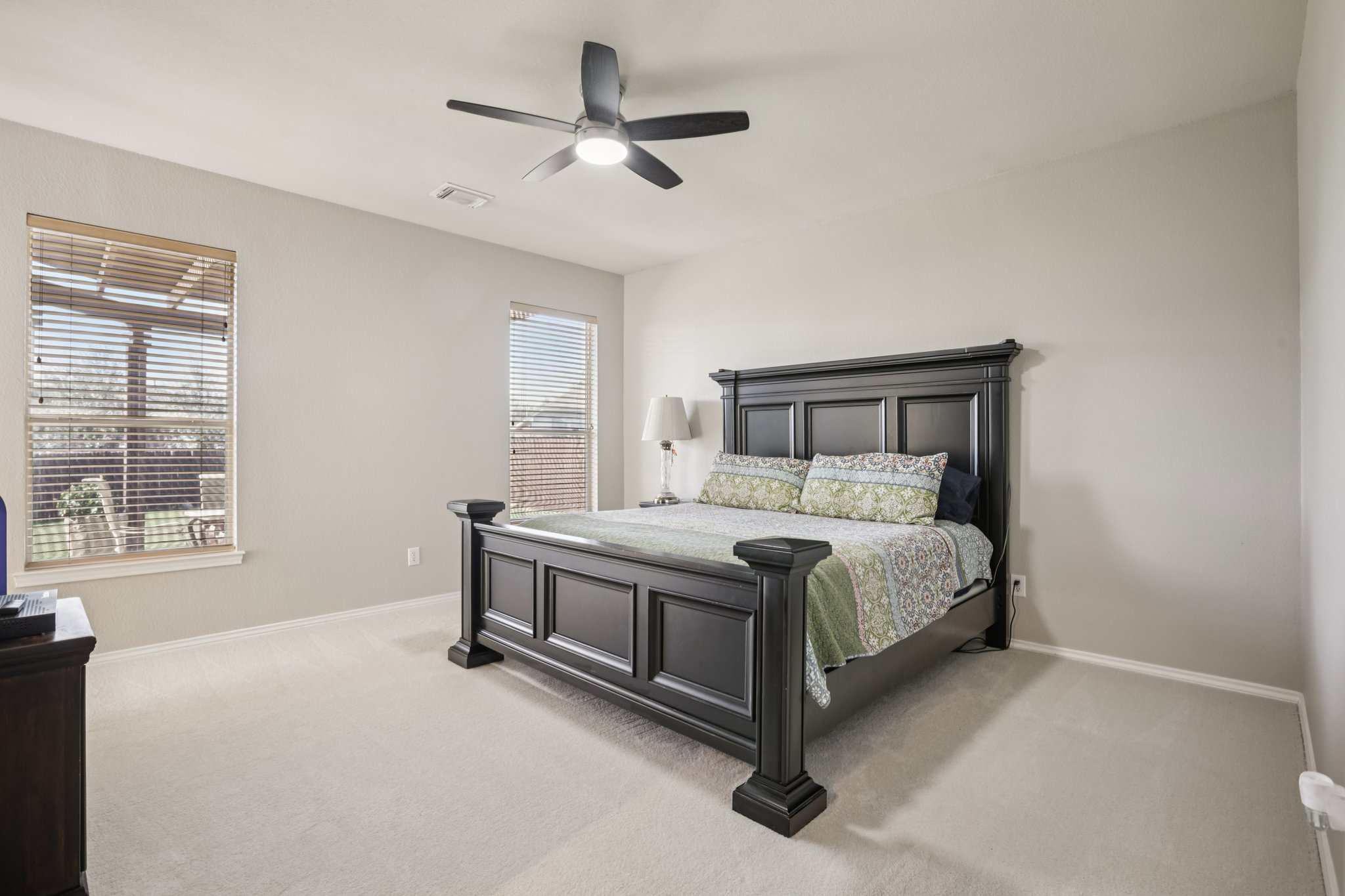 Larch Valley Dr-S2702-031.jpg