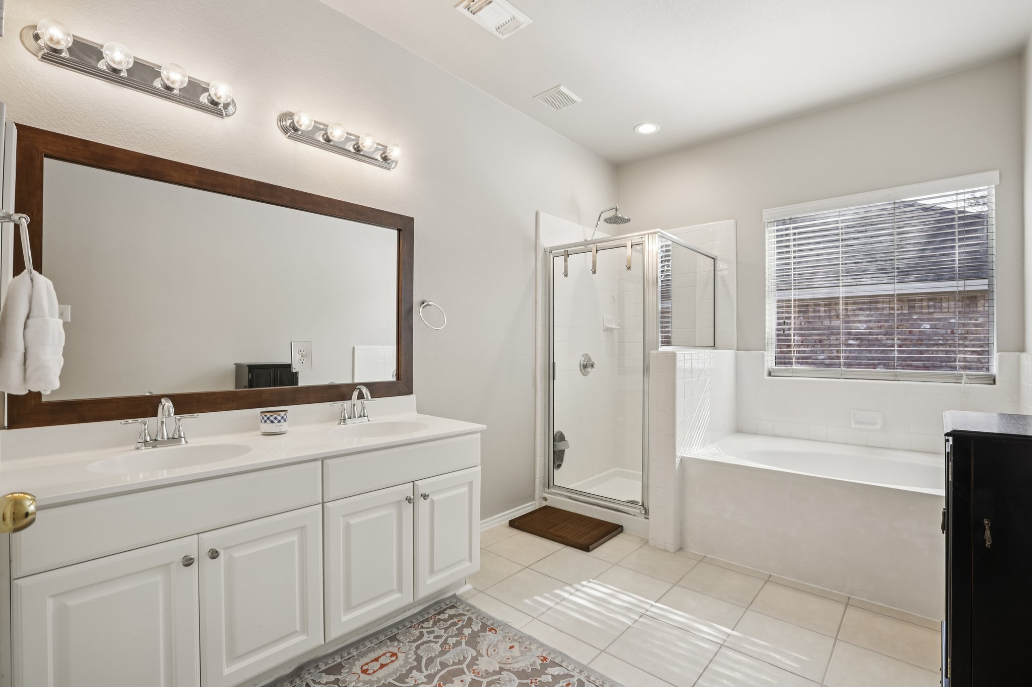 Larch Valley Dr-S2702-038.jpg