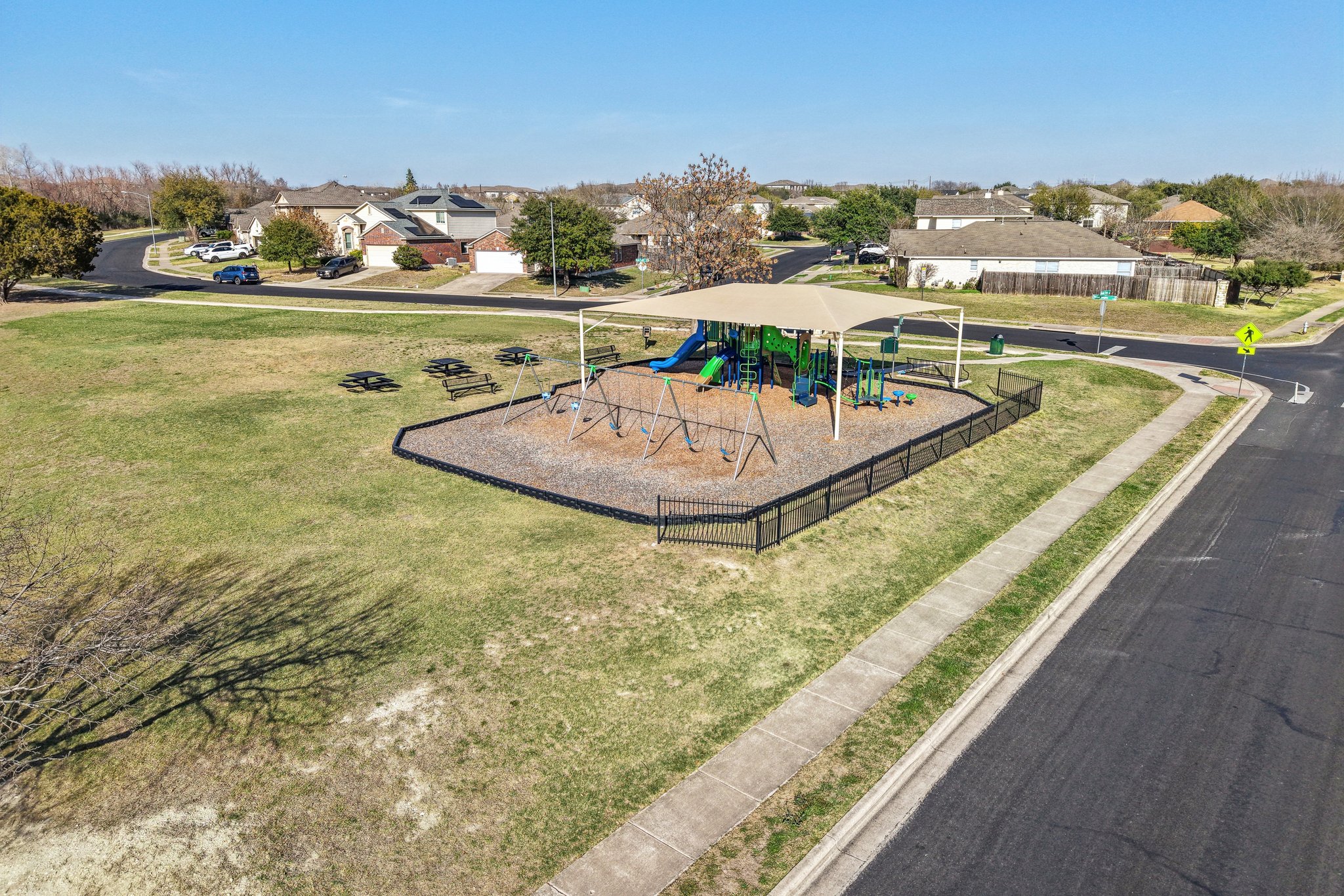 Larch Valley Dr-2702-901.jpg