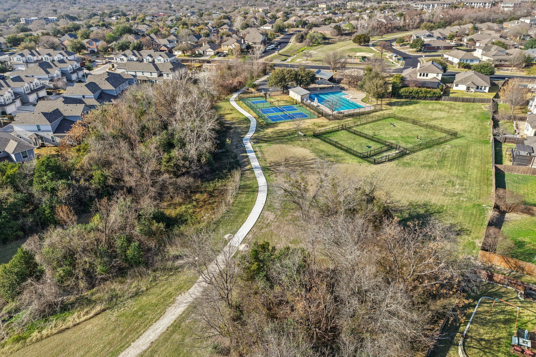 Larch Valley Dr-2702-906.jpg