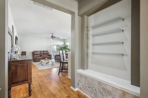 Larch Valley Dr-S2702-011.jpg