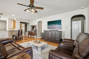 Larch Valley Dr-S2702-012.jpg