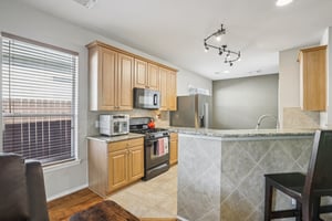 Larch Valley Dr-S2702-017.jpg