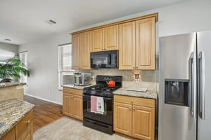 Larch Valley Dr-S2702-021.jpg