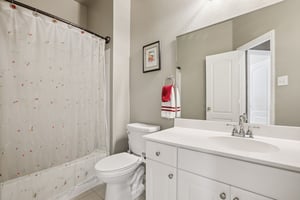 Larch Valley Dr-S2702-030.jpg