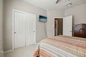 Larch Valley Dr-S2702-046.jpg