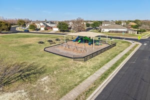 Larch Valley Dr-2702-901.jpg