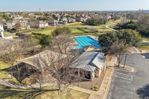 Larch Valley Dr-2702-903.jpg