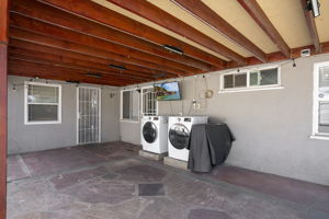  Photo 30