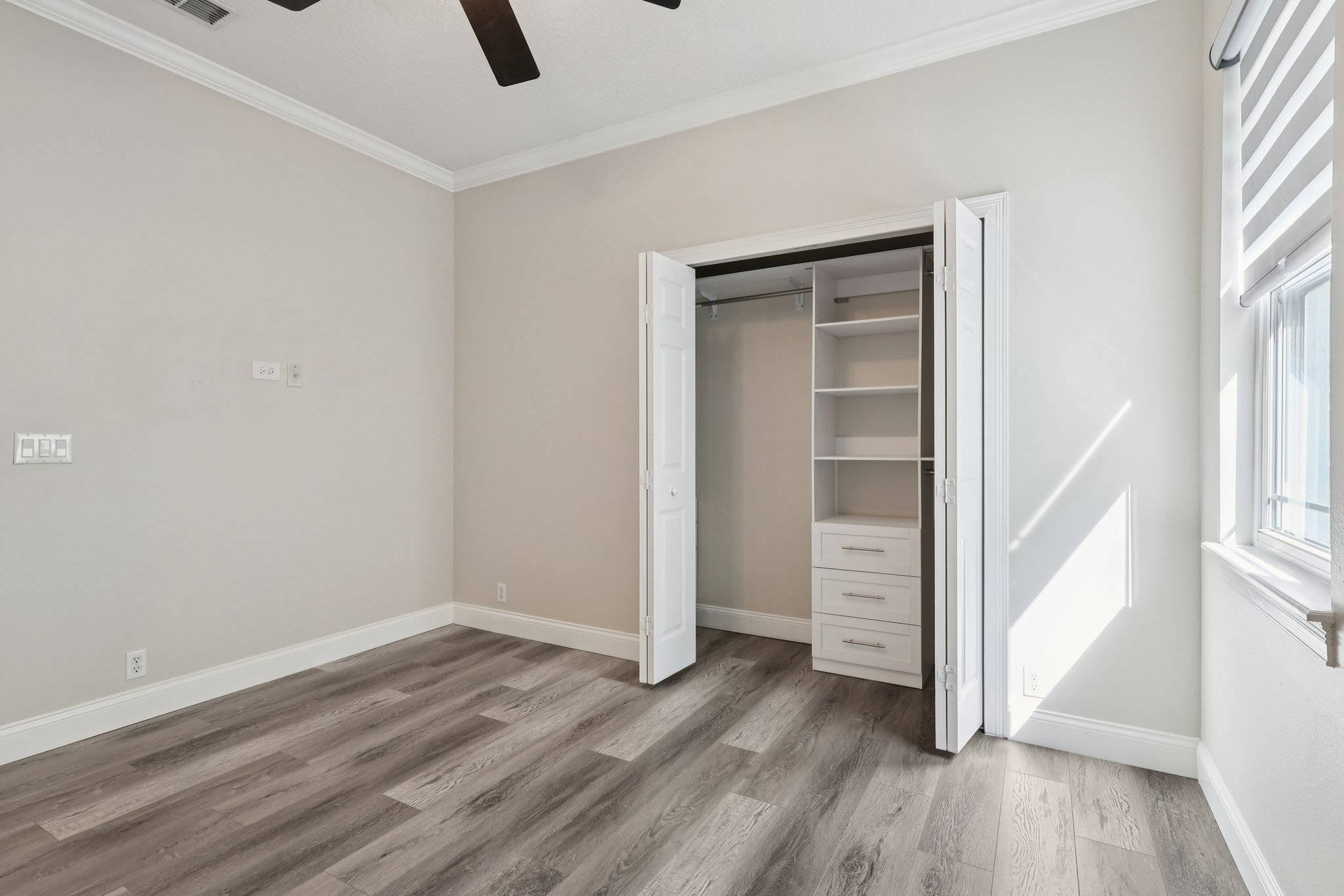 Claymont Cir-L1103-026.jpg