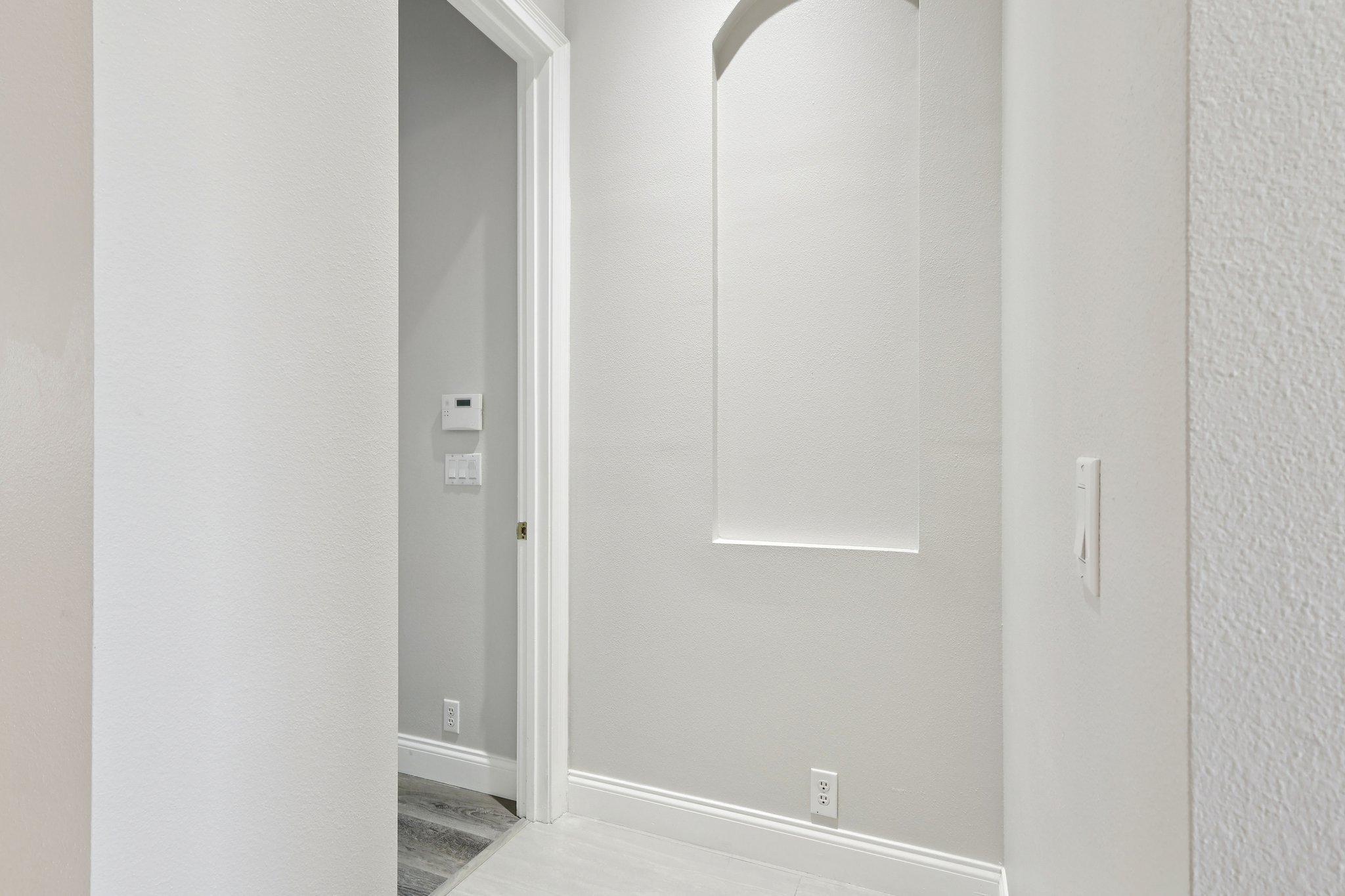 Claymont Cir-L1103-029.jpg