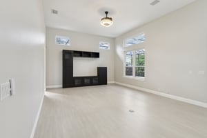 Claymont Cir-L1103-013.jpg