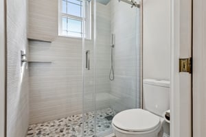 Claymont Cir-L1103-025.jpg