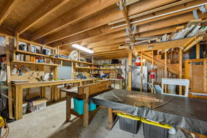 Garage & Carriage House