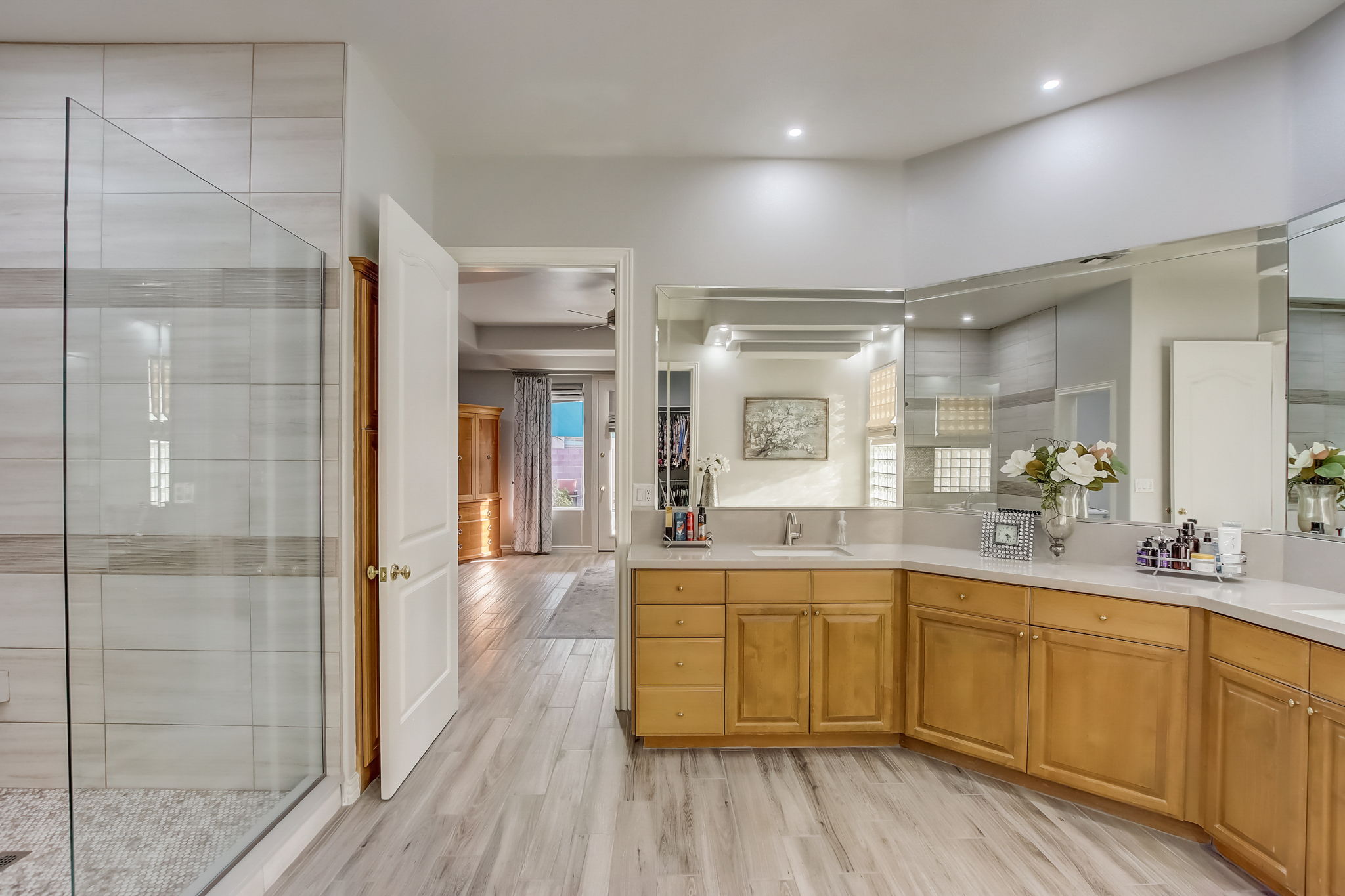 E Hawken Way-043