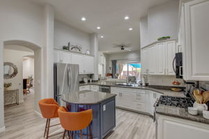 E Hawken Way-017