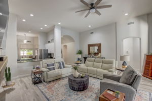 E Hawken Way-012