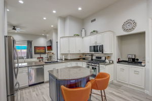 E Hawken Way-016