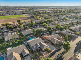 E Hawken Way-063