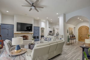 E Hawken Way-011
